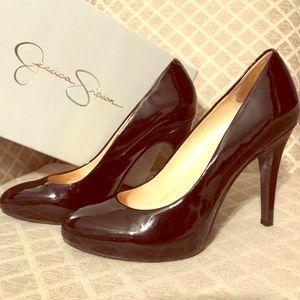 Jessica Simpson black heels
